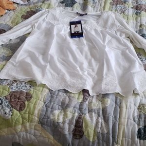 Gloria vanderbilt daphne shirt.